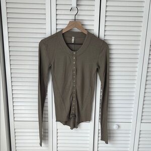 Free People Khaki Button-Down Ribbed Shirt Sz S